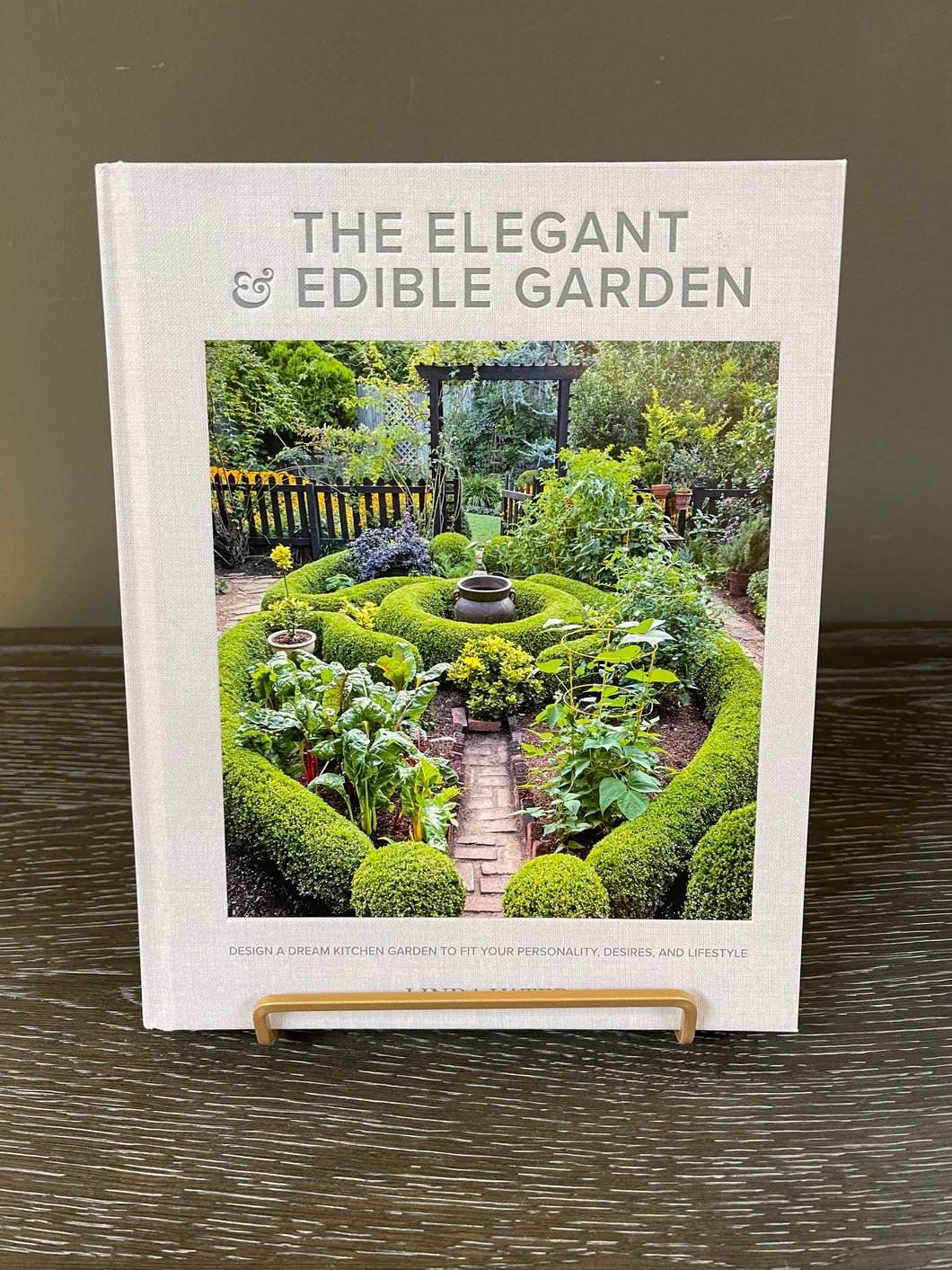 Elegant & Edible Garden