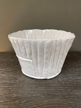 Load image into Gallery viewer, Montes Dogget Ribbed Bowl

