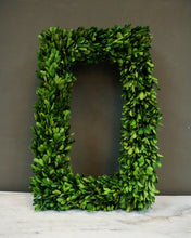 Load image into Gallery viewer, Boxwood Rectangle Wreath
