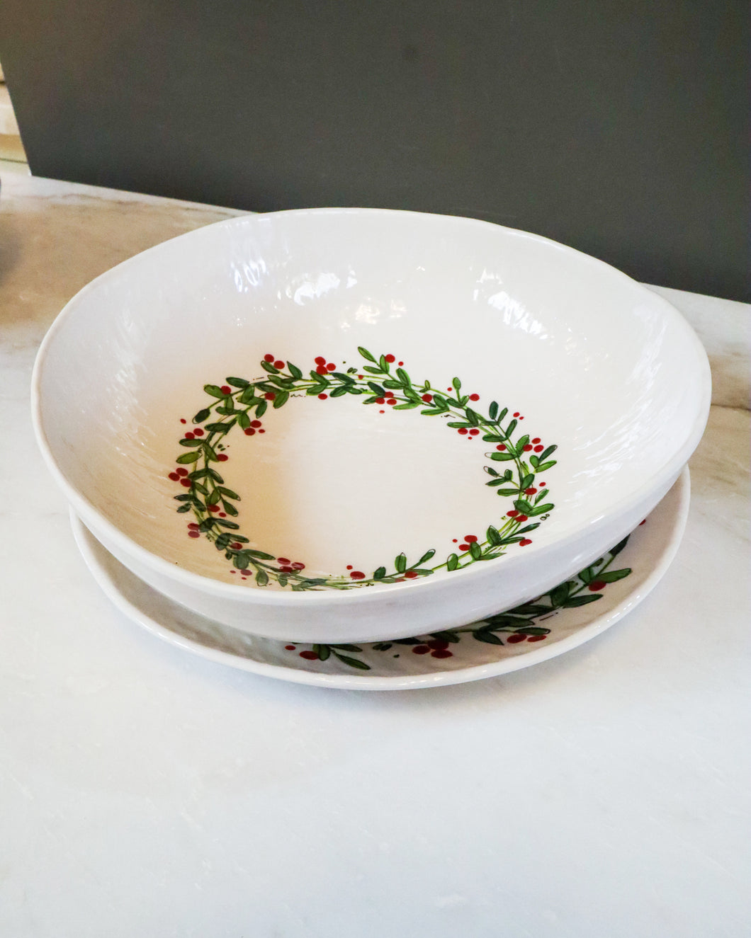 Holly Pattern Serving Bowl